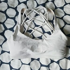 Lululemon Free to Be Wild Bra